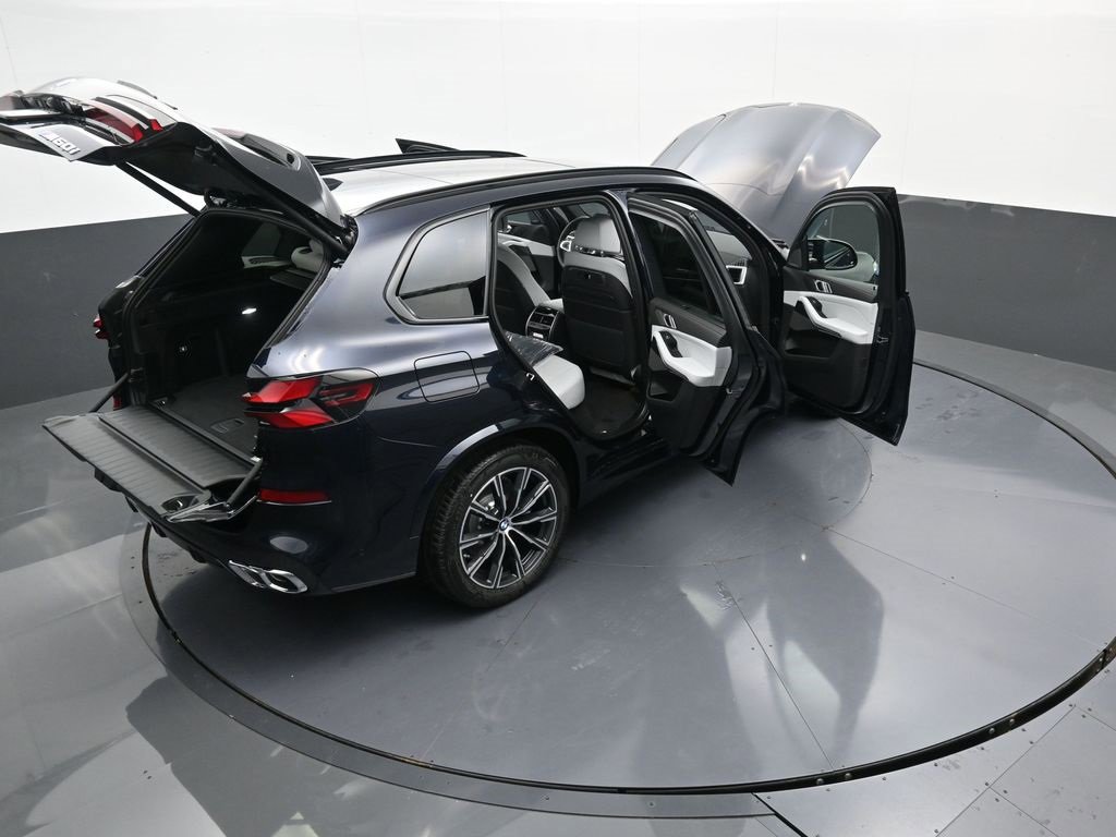 New 2026 BMW X5 M60i image 54