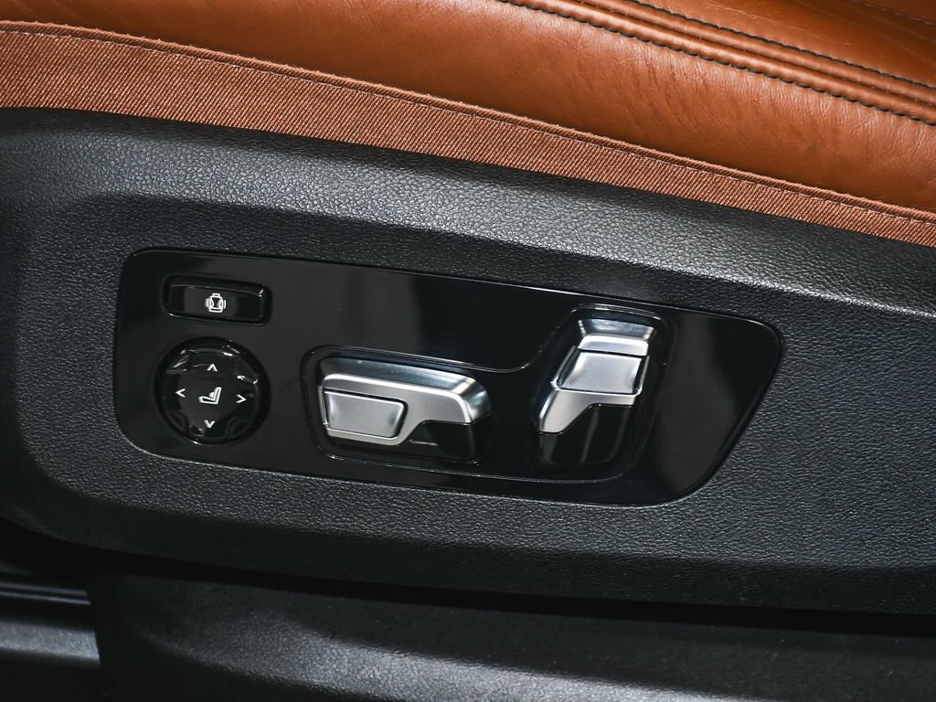 Used 2022 BMW X6 M50i w/ Executive Package AWD/4WD image 58