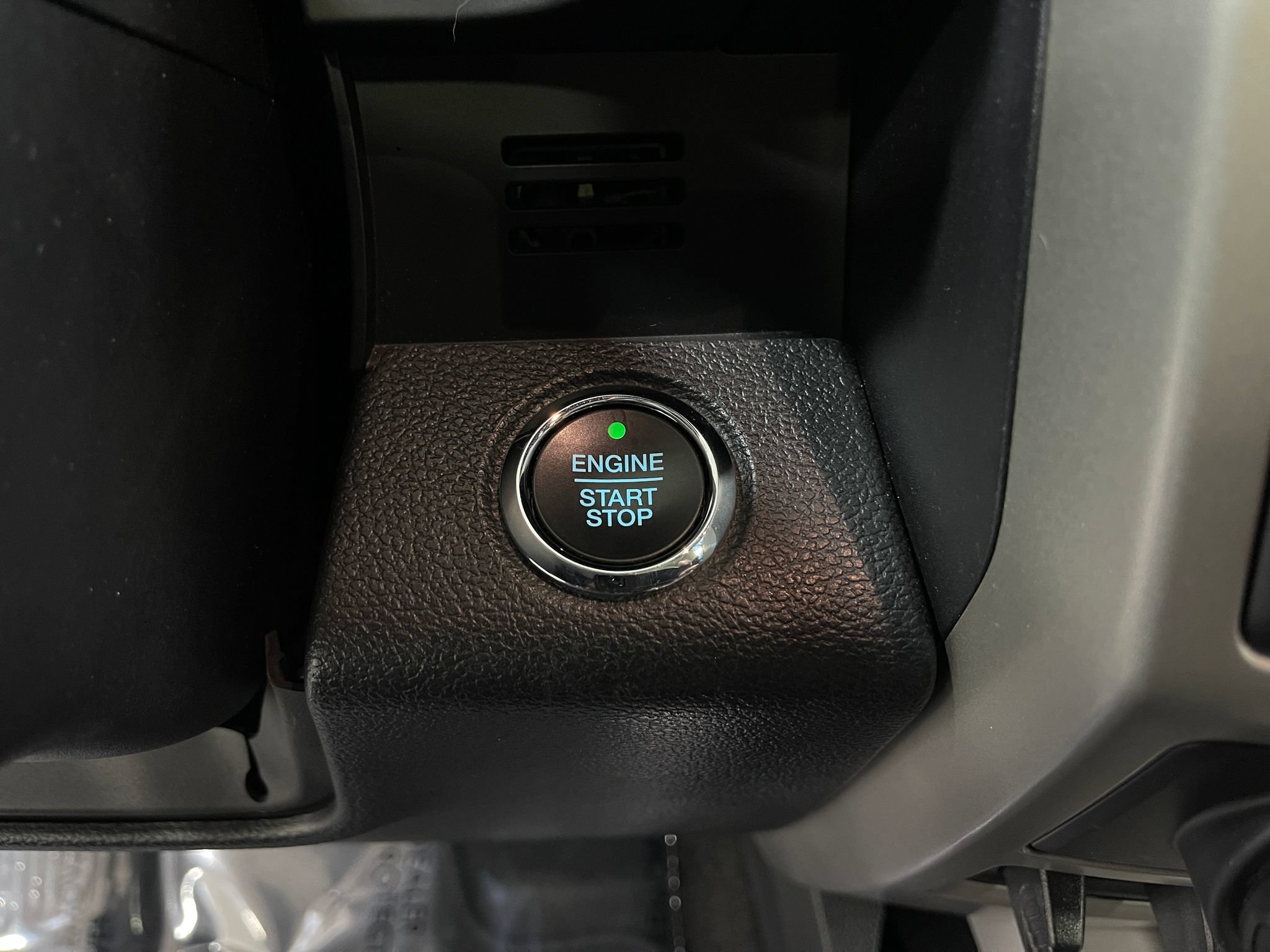 Used 2019 Ford F150 Lariat w/ Equipment Group 502A Luxury AWD/4WD image 21