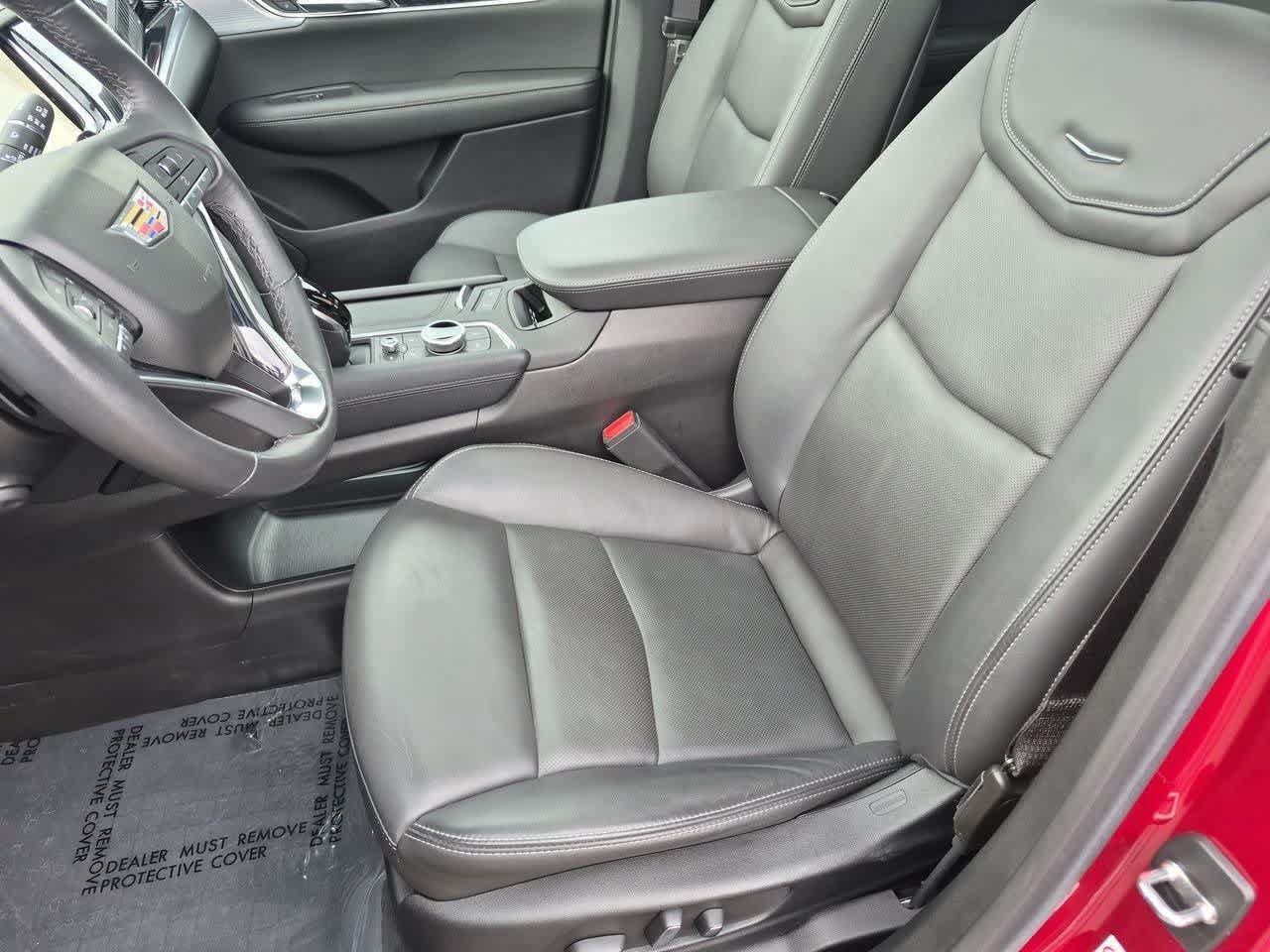 Used 2024 Cadillac XT6 Premium Luxury w/ LPO, Floor Liner Package AWD/4WD image 15
