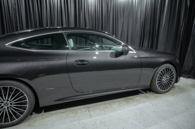 Used 2026 Mercedes-Benz CLE 300 4MATIC Coupe image 4