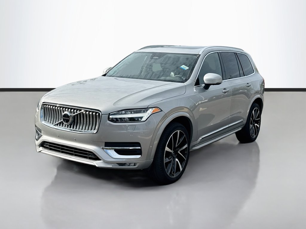 Used 2023 Volvo XC90 B6 Plus AWD/4WD image 3