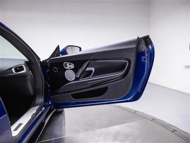 Used 2019 Aston Martin DB11 Base image 28