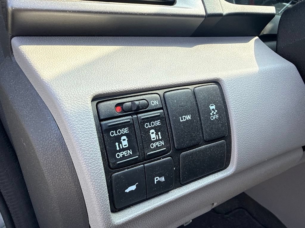 Used 2017 Honda Odyssey Touring image 18