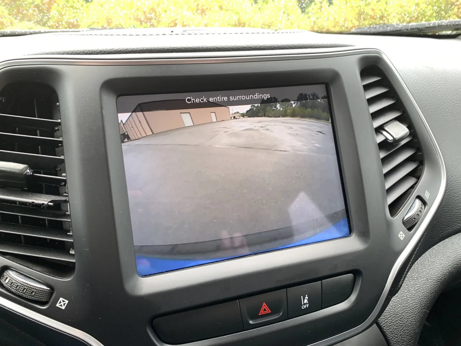 Used 2022 Jeep Cherokee Latitude Lux AWD/4WD image 15
