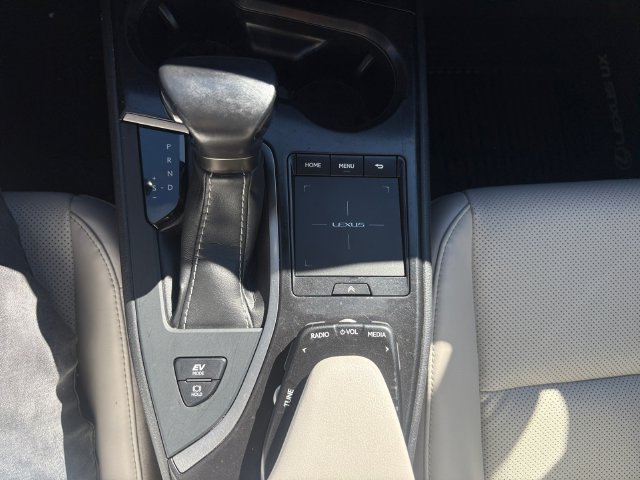 Used 2021 Lexus UX 250h w/ Premium Package AWD/4WD image 17