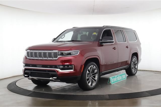 Used 2025 Jeep Grand Wagoneer L Series III w/ Rear Seat Video Group 1 AWD/4WD image 10