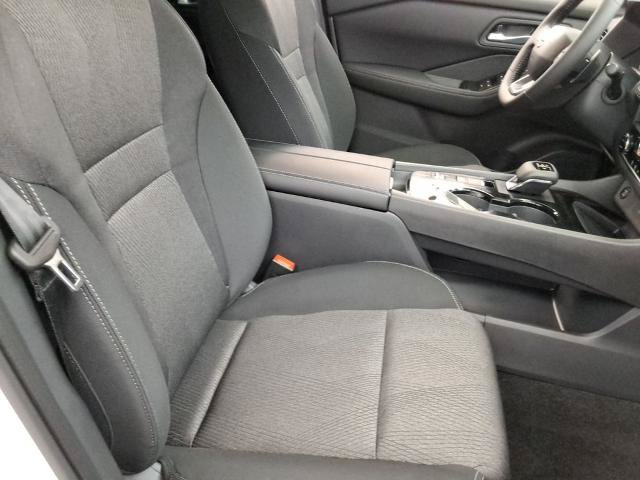 Certified 2026 Nissan Rogue SV FWD image 16