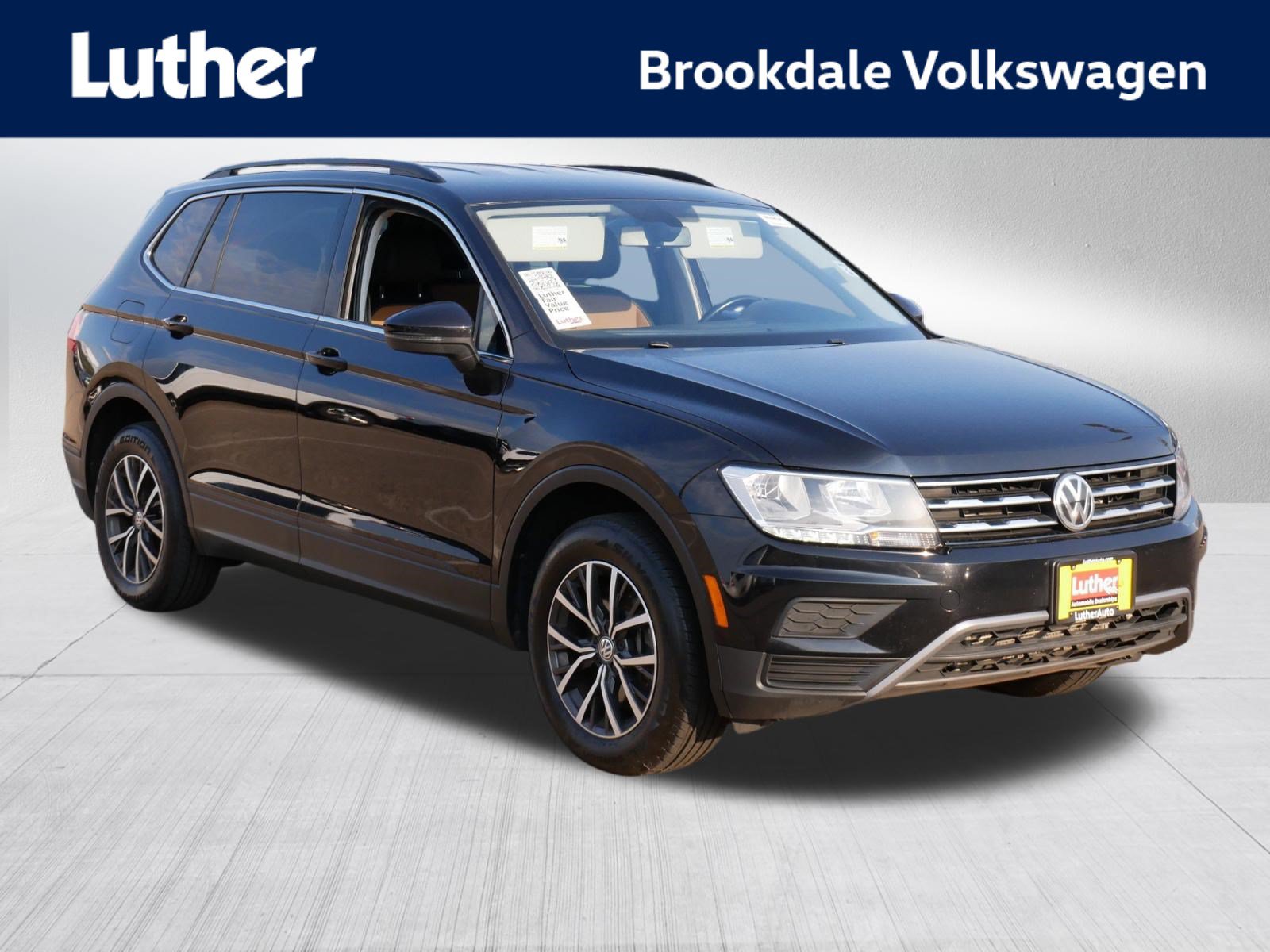 Used 2019 Volkswagen Tiguan SE w/ 3rd Row Seat Package AWD/4WD image 1