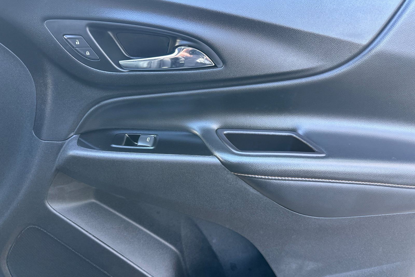 Used 2022 Chevrolet Equinox Premier image 22