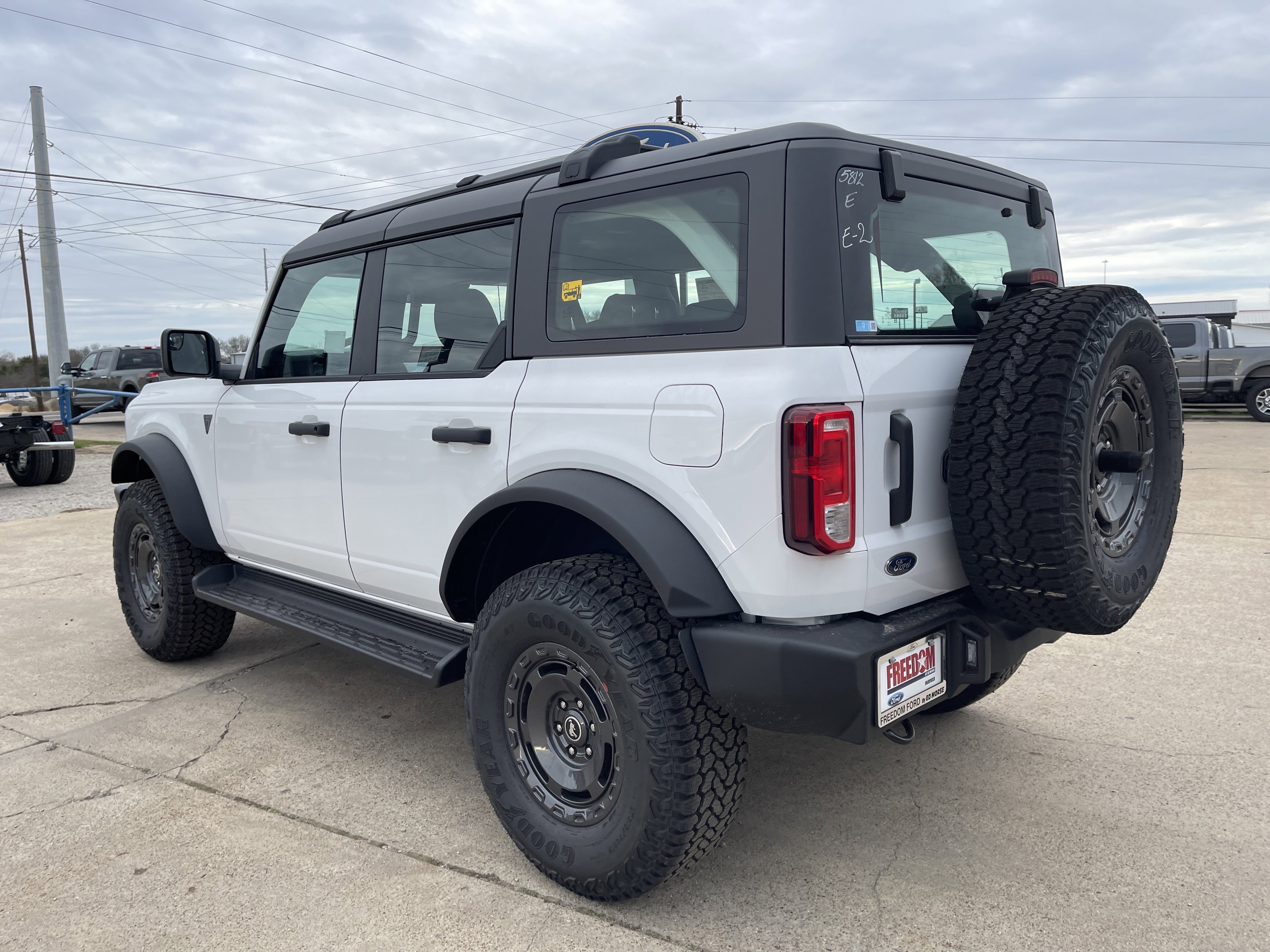 New 2025 Ford Bronco Base w/ Sasquatch Package image 6