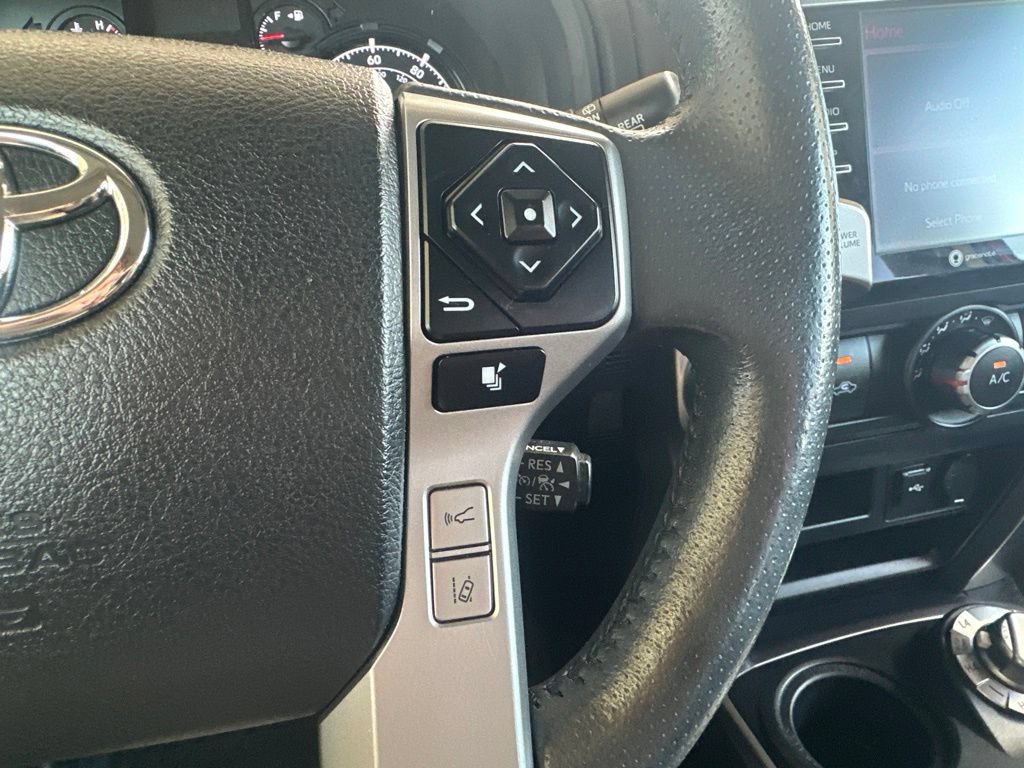 Used 2021 Toyota 4Runner SR5 AWD/4WD image 30