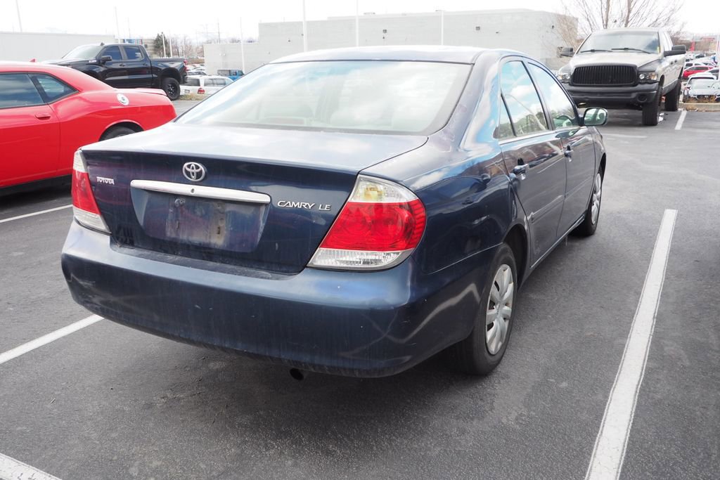 Used 2005 Toyota Camry LE image 3