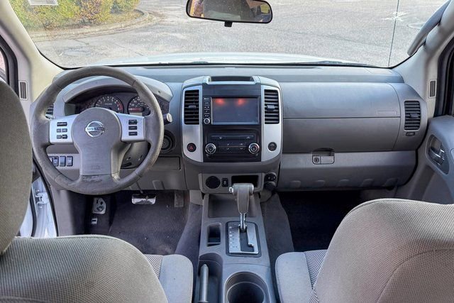 Used 2019 Nissan Frontier SV image 13