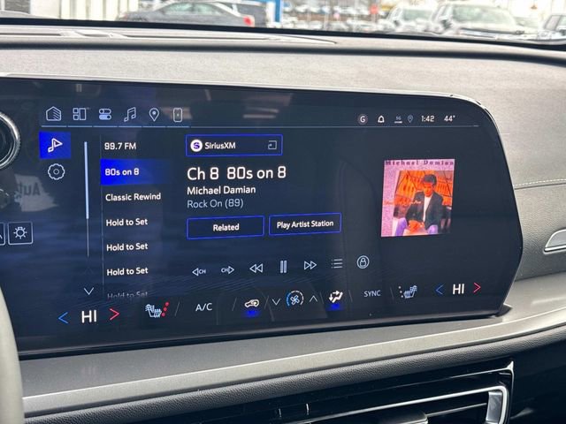 New 2026 Chevrolet Traverse LT w/ Sun and Wheel Package image 32