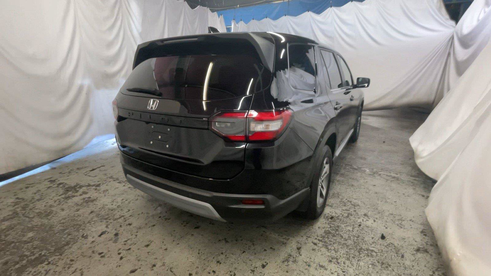 Certified 2025 Honda Pilot EX-L image 7