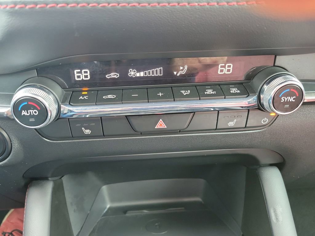 Used 2024 MAZDA MAZDA3 s image 19