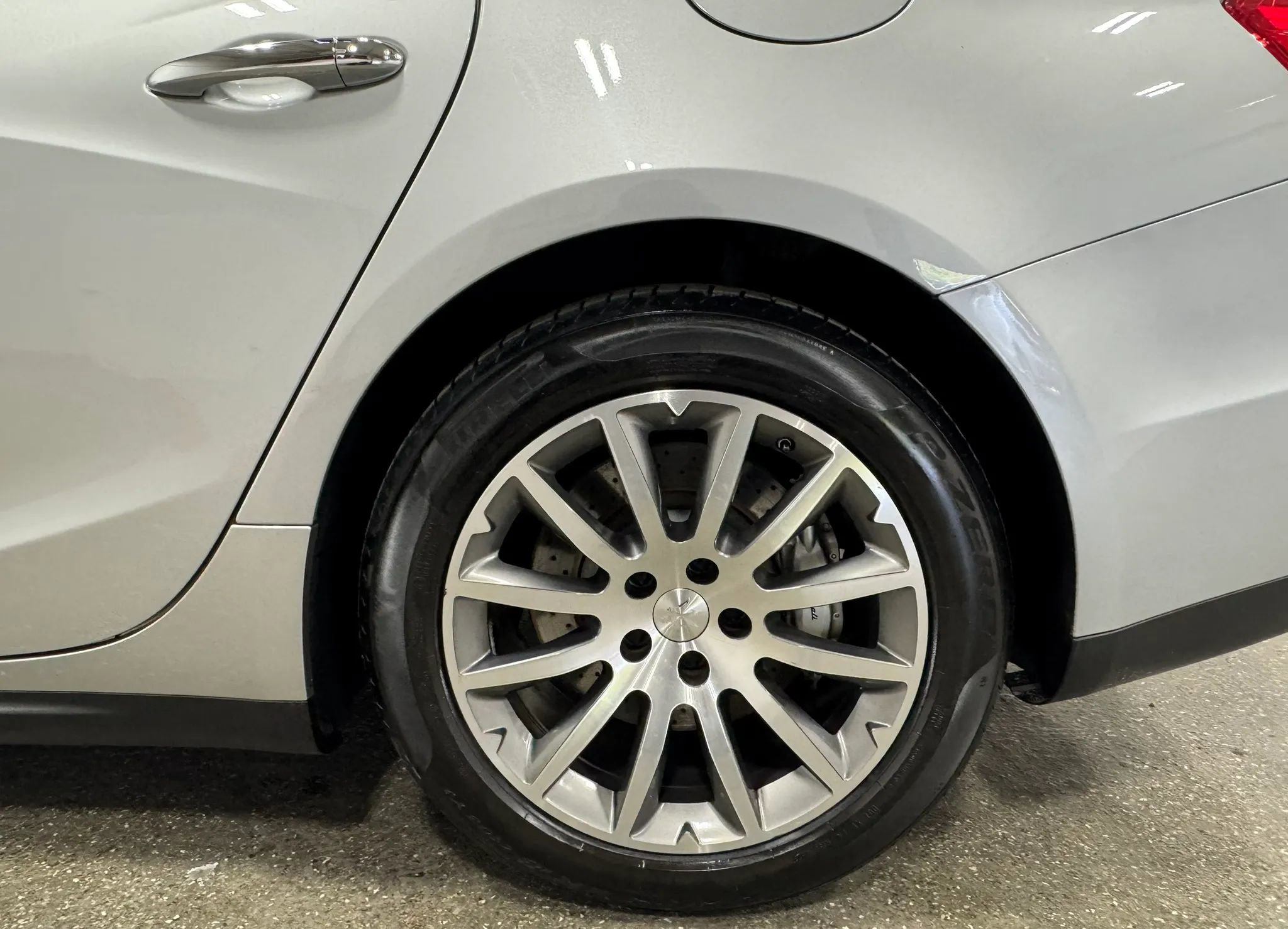 Used 2014 Maserati Ghibli S Q4 AWD/4WD image 31