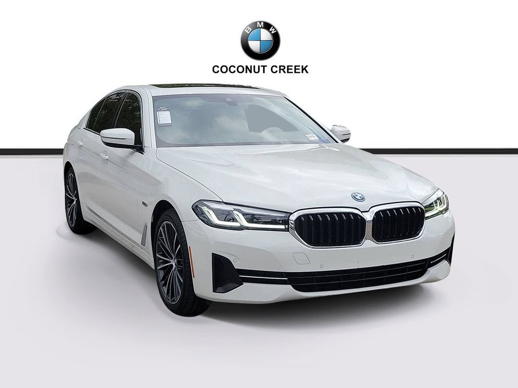 Used 2023 BMW 530e xDrive w/ Premium Package AWD/4WD video 1