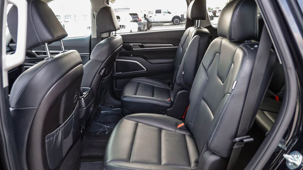 Used 2025 Kia Telluride S AWD/4WD image 23