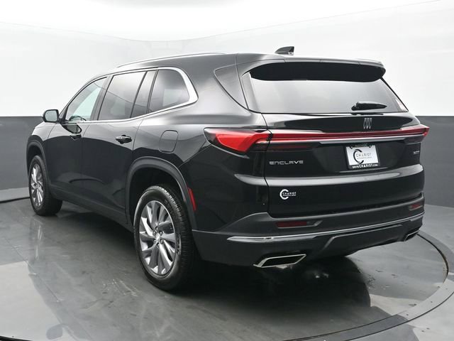 Used 2025 Buick Enclave Preferred w/ Power Package FWD image 4