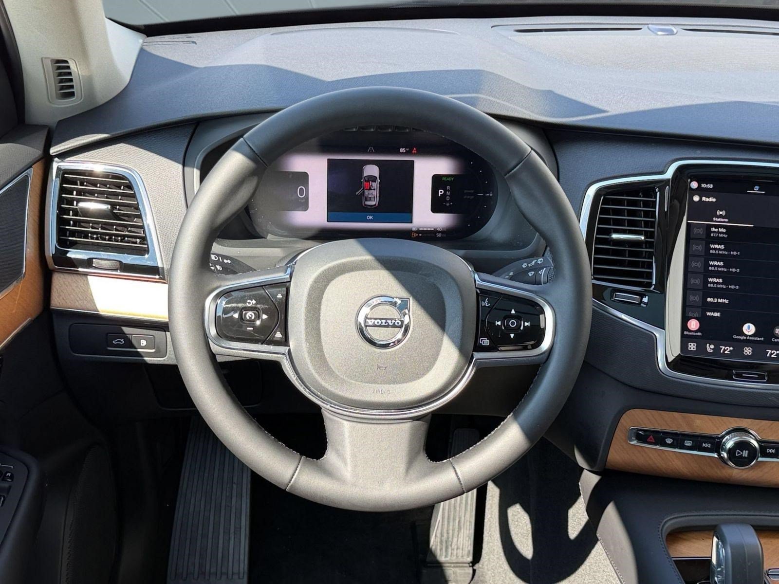 Used 2024 Volvo XC90 T8 Plus w/ Protection Package Premier AWD/4WD image 11