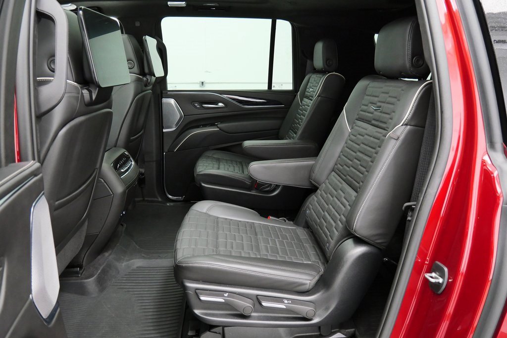 Used 2023 Cadillac Escalade ESV V image 20