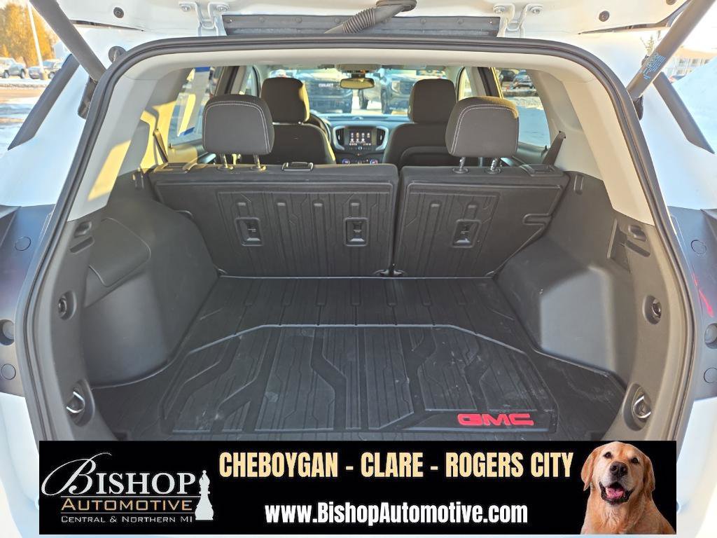 Used 2023 GMC Terrain SLE w/ Driver Convenience Package image 34