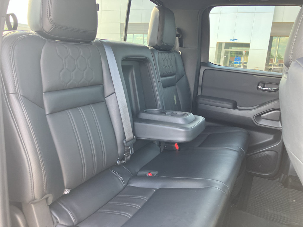 Used 2022 Nissan Frontier PRO-4X w/ Pro-4X Premium Package AWD/4WD image 38