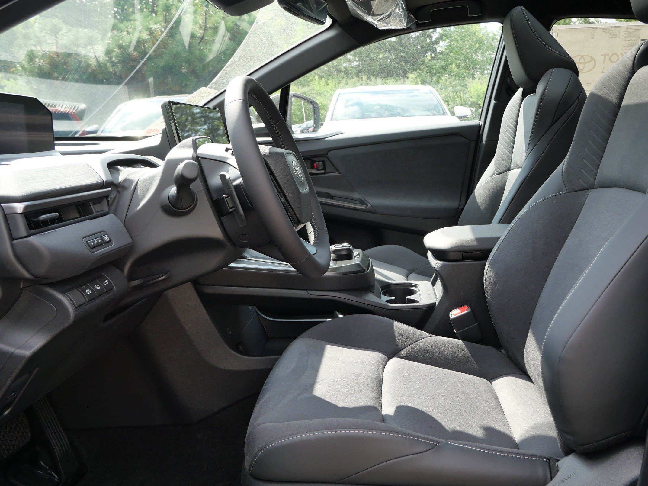 New 2026 Toyota C-HR AWD/4WD image 5