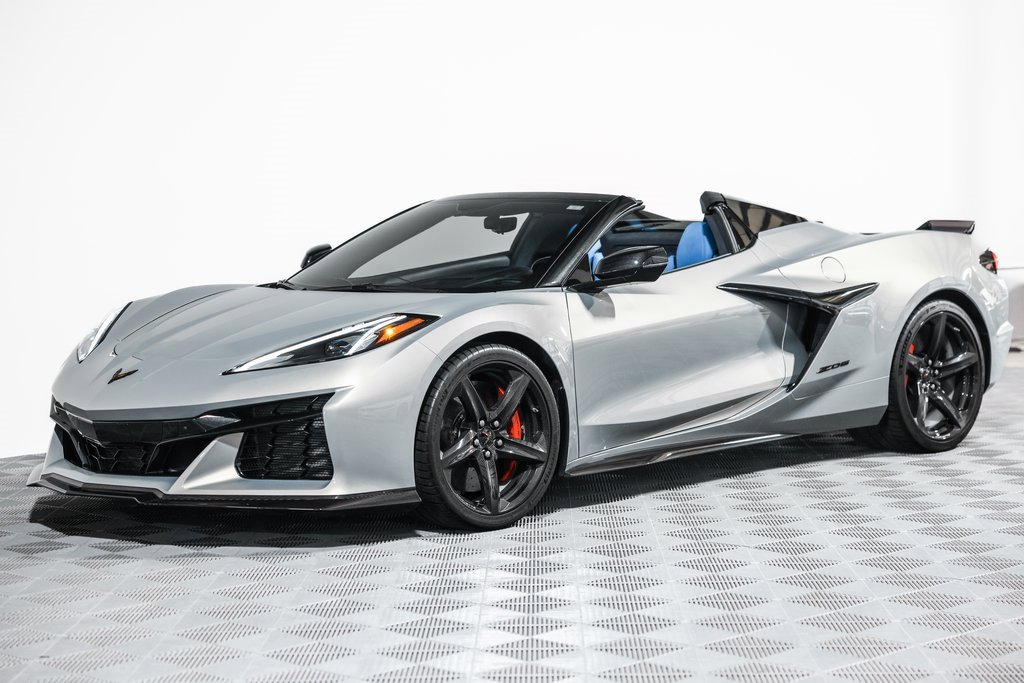 Used 2023 Chevrolet Corvette Z06 w/ Stealth Interior Trim Package image 20