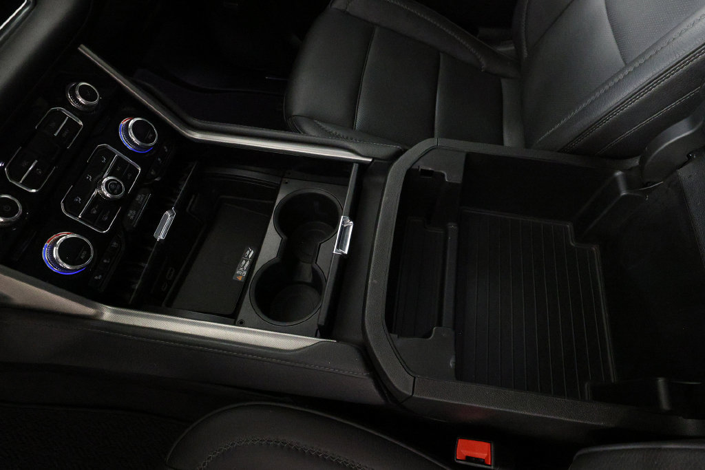 Used 2023 GMC Yukon XL Denali RWD image 41