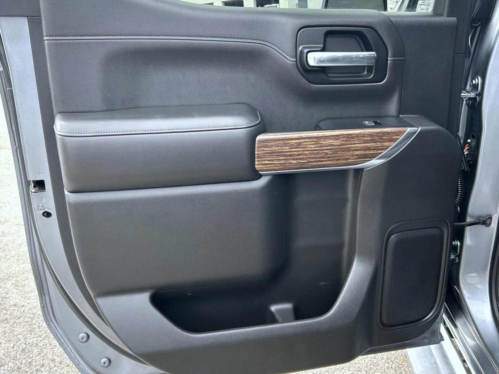 Certified 2019 Chevrolet Silverado 1500 High Country w/ High Country Premium Package AWD/4WD image 20