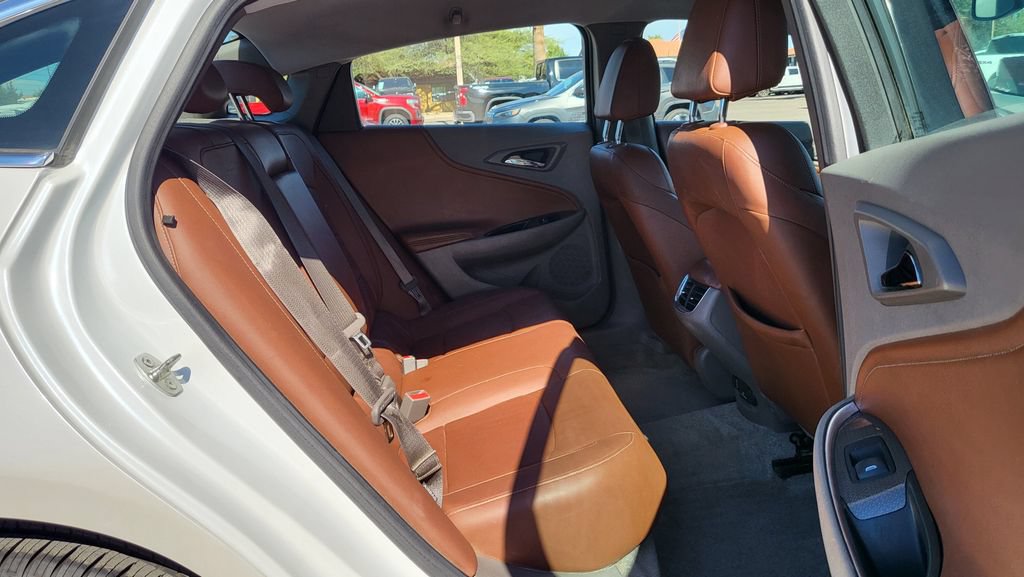 Used 2016 Chevrolet Malibu Hybrid w/ Leather Package FWD image 20