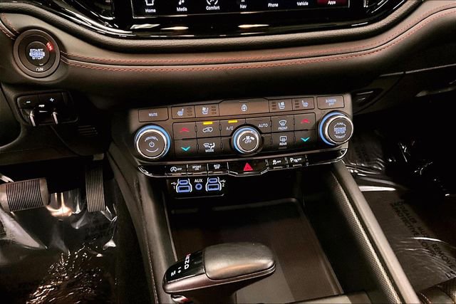 Used 2024 Dodge Durango GT AWD/4WD image 32