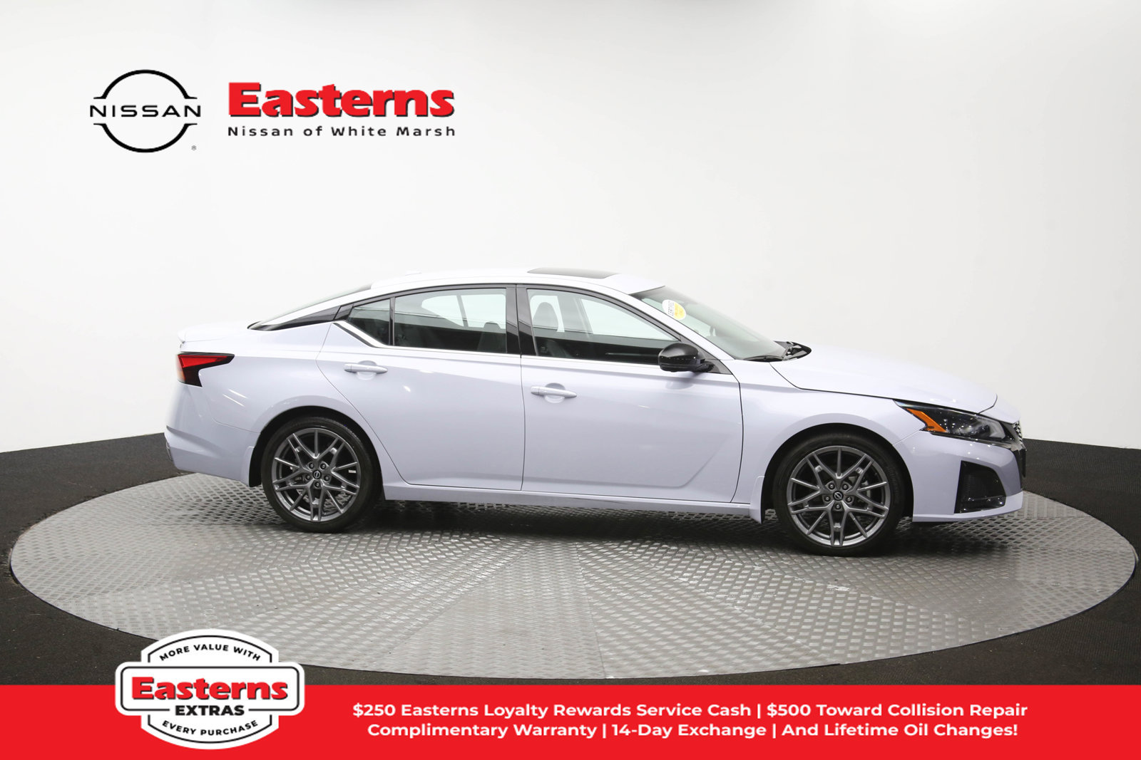 Used 2023 Nissan Altima 2.0 SR FWD image 45
