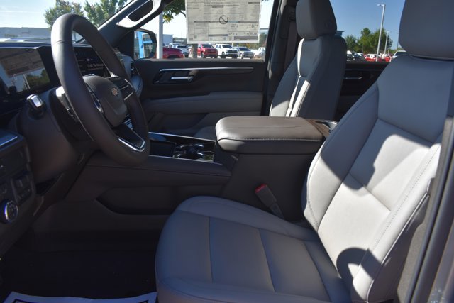 New 2026 Chevrolet Suburban LT w/ Comfort Package image 15