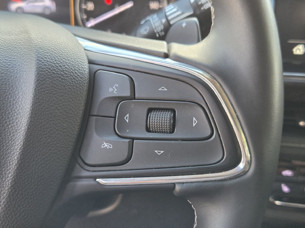 Used 2023 Buick Envision Essence w/ Sport Touring Package FWD image 28