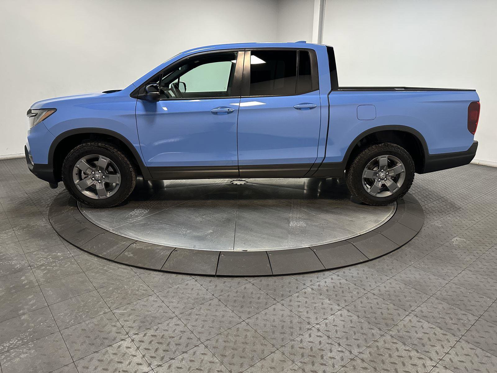 Used 2024 Honda Ridgeline TrailSport image 8