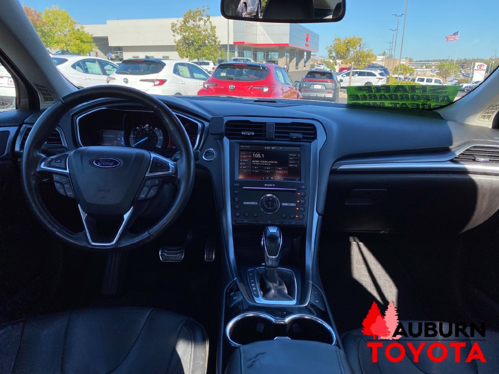 Used 2016 Ford Fusion Energi Titanium FWD image 12