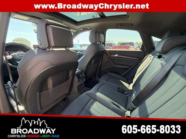 Used 2023 Audi Q5 2.0T Premium Plus w/ Premium Plus Package AWD/4WD image 13