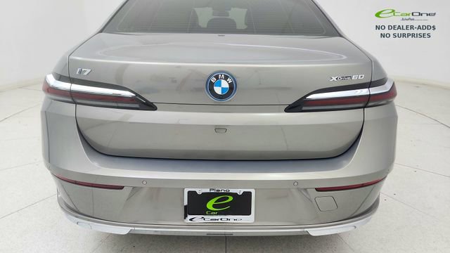 Used 2024 BMW i7 xDrive60 image 12