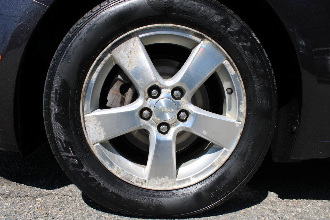 Used 2014 Chevrolet Cruze LT image 18