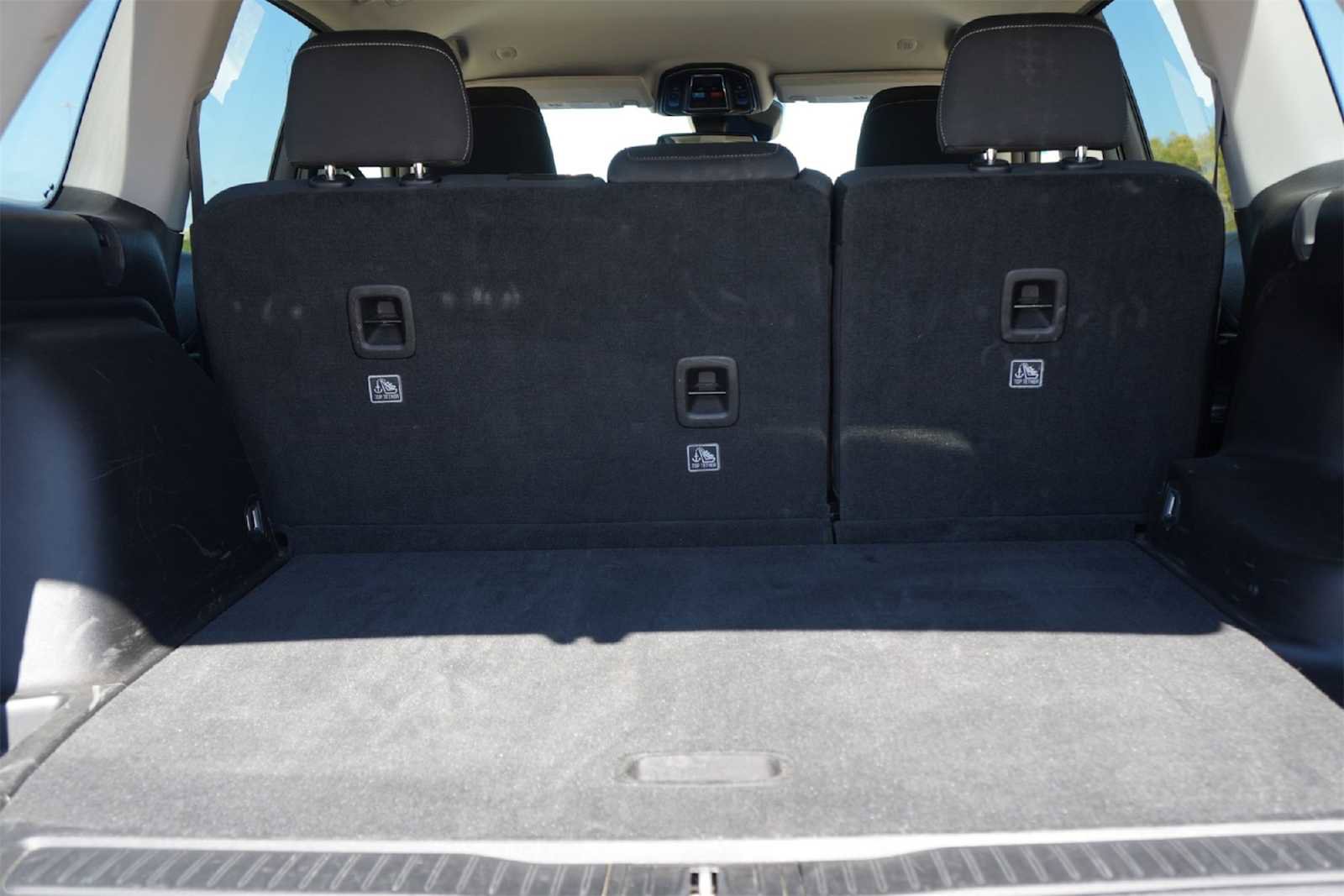 Used 2023 Jeep Grand Cherokee Laredo image 19