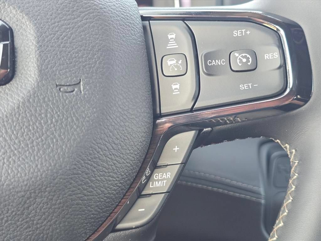 New 2027 RAM 2500 Limited AWD/4WD image 18