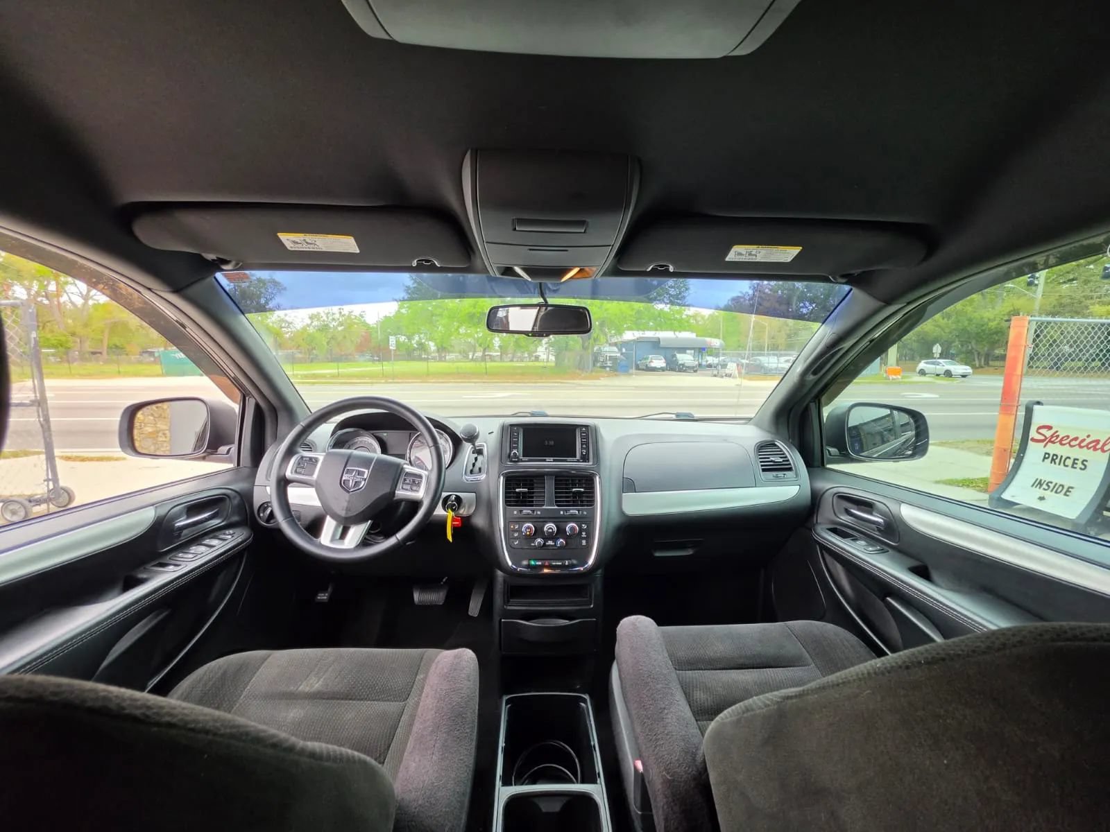 Used 2015 Dodge Grand Caravan SE w/ Quick Order Package 29E SE FWD image 12