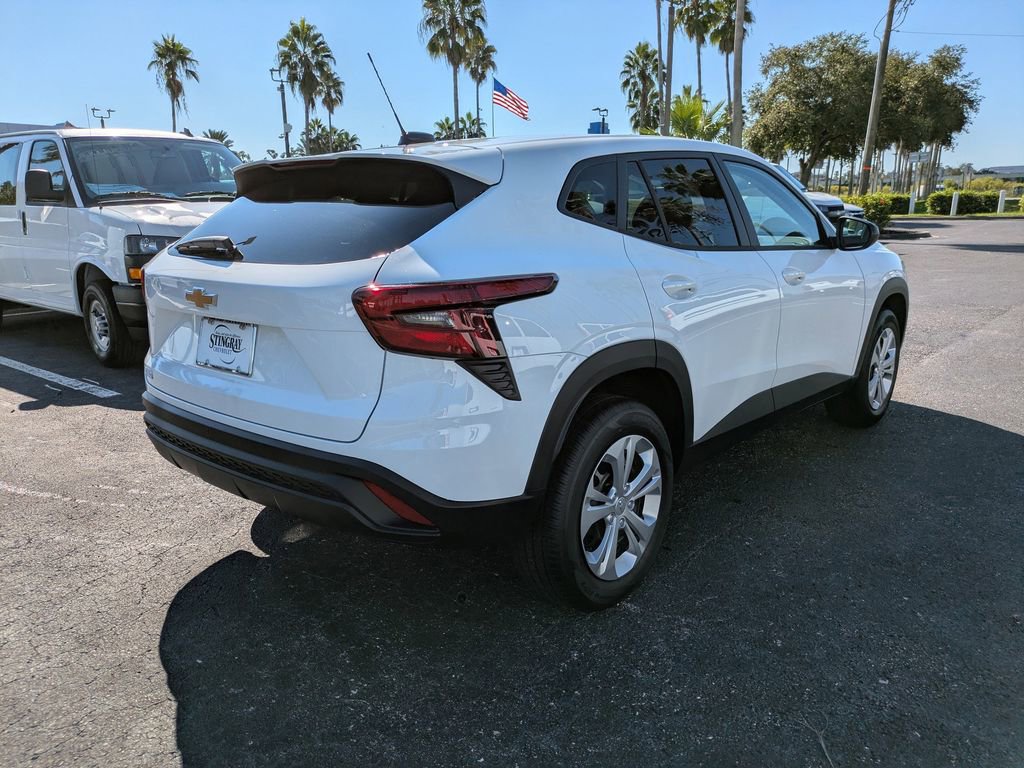 New 2026 Chevrolet Trax LS w/ Driver Confidence Package image 4