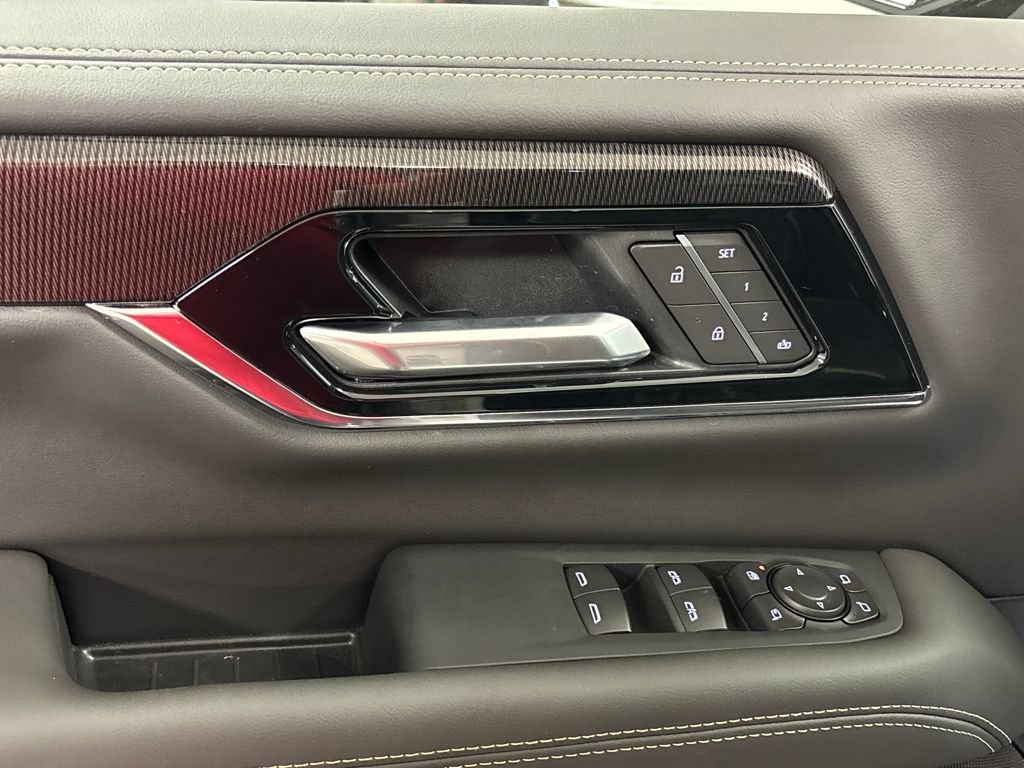 New 2026 GMC Yukon Elevation AWD/4WD image 21
