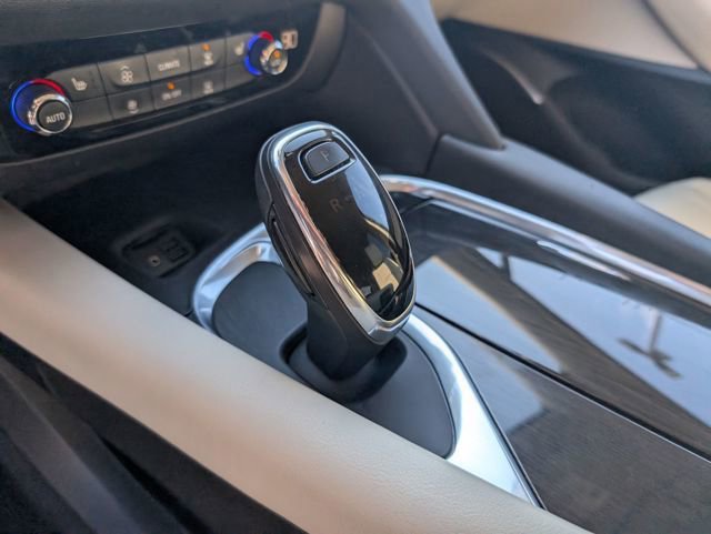 Used 2020 Buick Enclave Essence image 22