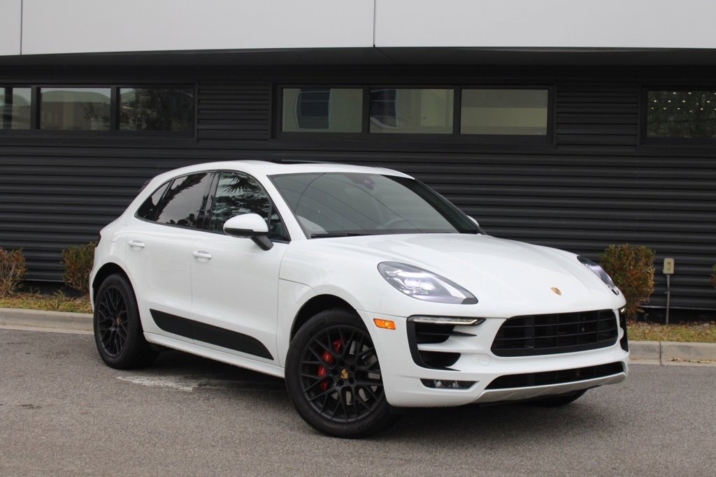 Certified 2017 Porsche Macan GTS image 9